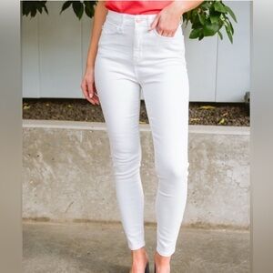 Judy Blue White High-Rise Skinny Jeans